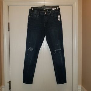 Size 8 New Old Navy Rockstar Distressed Skinny Jeans